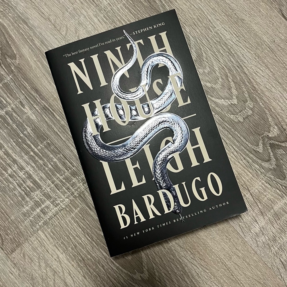 Ninth House by Leigh Bardugo | Paperback | Fantasy Dark Academia